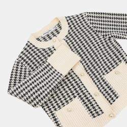 Pre Owned معطف كريستيان ديور بنمط هوندستوث مقاس 34 أبيض/أسود