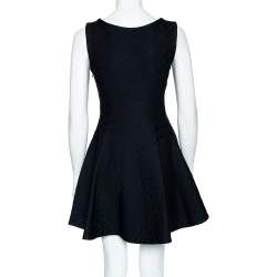 مملوكة مسبقًا فستان ميني ديور تريكو أسود منقوش بلا أكمام مقاس صغير - سمول