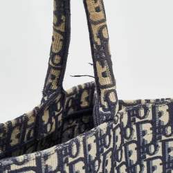 Pre Owned Dior Navy Blue Oblique Embroidered Canvas Medium Book Tote
