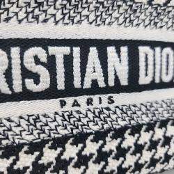 Christian Dior Black & white pouch