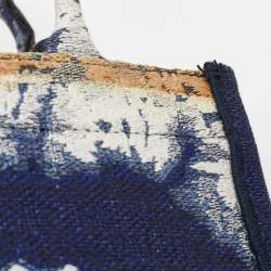 مملوكة مسبقًا Dior Navy Blue/White Tie Dye Canvas Mini Vertical Dior Book Tote