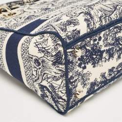 Pre Owned Dior Blue/Blue Embroidered Canvas Medium Toile de Jouy Lady D-Lite Tote