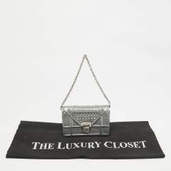 Pre Owned Dior Silver Cannage Patent Leather Baby Diorama Chain Bag