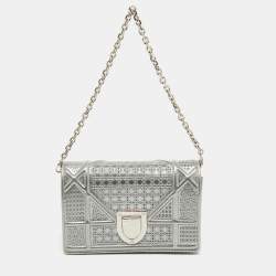 Pre Owned Dior Silver Cannage Patent Leather Baby Diorama Chain Bag