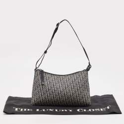 مملوكة مسبقًا Dior Navy Blue Oblique Canvas Trotter Shoulder Bag