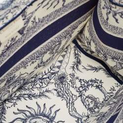 Pre Owned Dior White/Blue Embroidered Toile De Jouy Soleil Canvas Medium Book Tote 