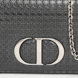 Pre Owned Dior Silver Micro Cannage Patent Leather 2in1 30 Montaigne Pouch Bag