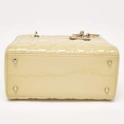 مملوكة مسبقًا Dior Cream Cannage Patent Leather Medium Lady Dior Tote