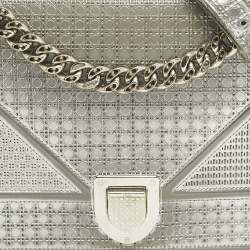 Pre Owned Dior Silver Microcannage Patent Leather Medium Diorama Shoulder Bag