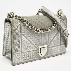 Pre Owned Dior Silver Microcannage Patent Leather Medium Diorama Shoulder Bag