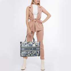 Pre Owned Dior Navy Blue Embroidered Canvas Zodiac Fantastico Book Tote