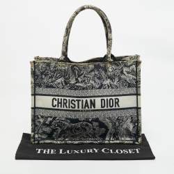 Pre Owned Dior Blue/Beige Embroidered Toile de Jouy Canvas Medium Book Tote 