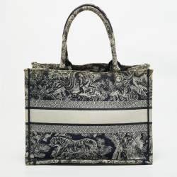 Pre Owned Dior Blue/Beige Embroidered Toile de Jouy Canvas Medium Book Tote 