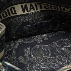 Pre Owned Dior Blue/Beige Embroidered Toile de Jouy Canvas Medium Book Tote 