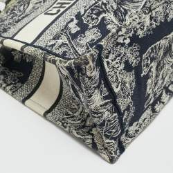 Pre Owned Dior Blue/Beige Embroidered Toile de Jouy Canvas Medium Book Tote 