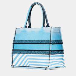 Pre Owned Dior Blue Medium Embroidered Canvas Zebra D Jungle Pop Book Tote