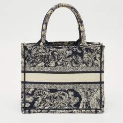 Pre Owned Dior Navy Blue/White Embroidered Canvas Small Toile de Jouy Book Tote