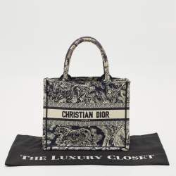 Pre Owned Dior Navy Blue/White Embroidered Canvas Small Toile de Jouy Book Tote