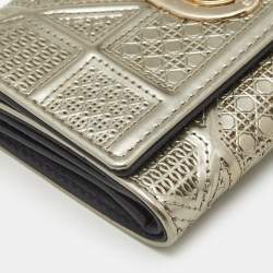 Pre Owned Dior Gold Micro Cannage Patent Leather Diorama Trifold Wallet