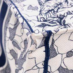 Pre Owned Dior Navy Blue/White Large Canvas Embroidered Around The World Book Tote