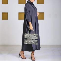 Pre Owned Dior Blue/Beige Toile De Jouy Embroidered Canvas Medium Book Tote