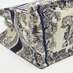Pre Owned Dior Blue/Beige Toile De Jouy Embroidered Canvas Medium Book Tote