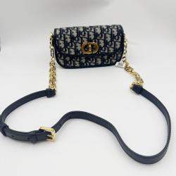 Pre Owned Dior oblique 30 montaigne avenue bag small