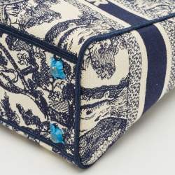 Pre Owned Dior Navy Blue/White Embroidered Canvas Medium Toile de Jouy Lady D-Lite Tote
