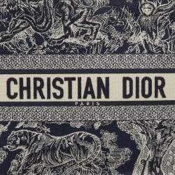 مملوكة مسبقًا Dior Navy Blue/Beige Toile De Jouy Embroidered Canvas Medium Book Tote