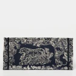 مملوكة مسبقًا Dior Navy Blue/Beige Toile De Jouy Embroidered Canvas Medium Book Tote