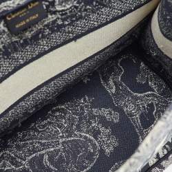 مملوكة مسبقًا Dior Navy Blue/Beige Toile De Jouy Embroidered Canvas Medium Book Tote