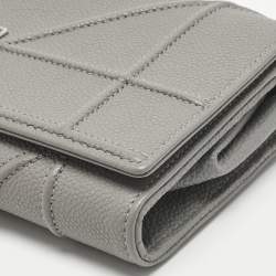 مملوكة مسبقًا Dior Grey Leather Diorama Wallet on Chain