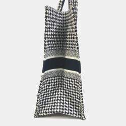 Pre Owned Christian Dior Dior Houndstooth Embroidered Book Tote Canvas Shoulder Bag In White/Black