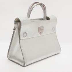 Pre Owned Dior Metallic Silver Leather Medium Diorever Bag