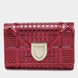 Pre Owned Dior Red Micro Cannage Patent Leather Diorama Trifold Wallet