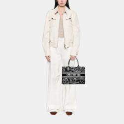Pre Owned Dior Black Medium Canvas Embroidered Plan De Paris Book Tote