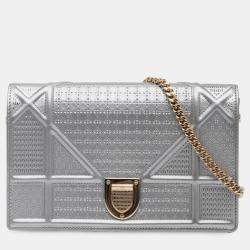 Pre Owned Dior Silver Metallic Patent Microcannage Diorama Wallet on Chain