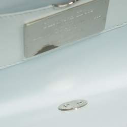 مملوكة مسبقًا حقيبة كلتش ديور آندي وارول جلد أزرق فاتح