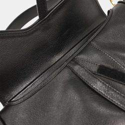 مملوكة مسبقًا Christian Dior Black Leather Saddle Handbag