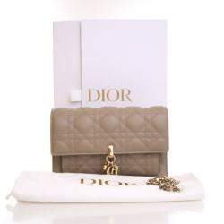 Pre Owned Dior Lambskin Daily Pouch With Chain