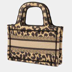 مملوكة مسبقًا Dior Brown Mizza Mini Embroidered Canvas Leopard Book Tote