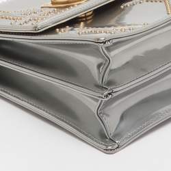 مملوكة مسبقًا Dior Diorama Silver Studded Leather Vertical Chain Clutch