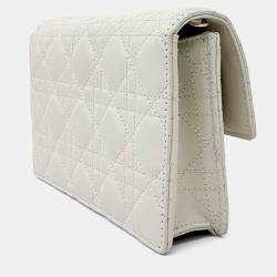 مملوكة مسبقًا Dior White Leather Miss Dior Chain Pouch