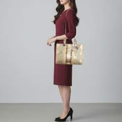 مملوكة مسبقًا حقيبة ديور ديور سيدة كبيرة جلد نعام أصفر