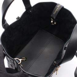 مملوكة مسبقًا Dior Toujours Medium Black Macrocannage Calfskin Leather Tote Bag