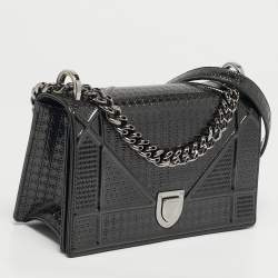 مملوكة مسبقًا Dior Diorama Small Dark Grey Microcannage Patent Leather Flap Bag