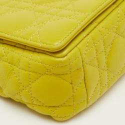 مملوكة مسبقًا حقيبة كتف ديور كارو جلد كاناج لايم أصفر صغيرة