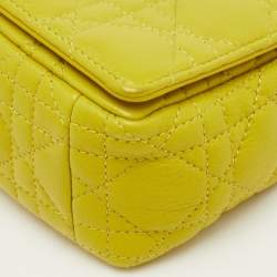 مملوكة مسبقًا حقيبة كتف ديور كارو جلد كاناج لايم أصفر صغيرة