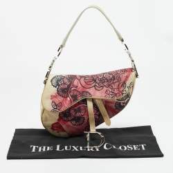 مملوكة مسبقًا حقيبة ديور سادل قماش مطبوع أبيض/أحمر إصدار محدود ٢٠٣