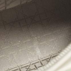 مملوكة مسبقًا حقيبة ديور ليدي ديور جلد كاناج رمادي لامع متوسطة الحجم